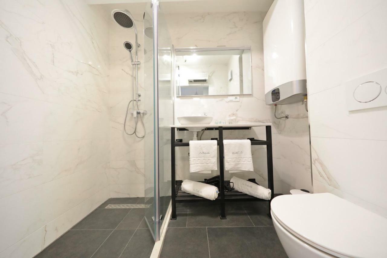 La Dolce Vita Da Zara - Luxury Rooms Exterior foto
